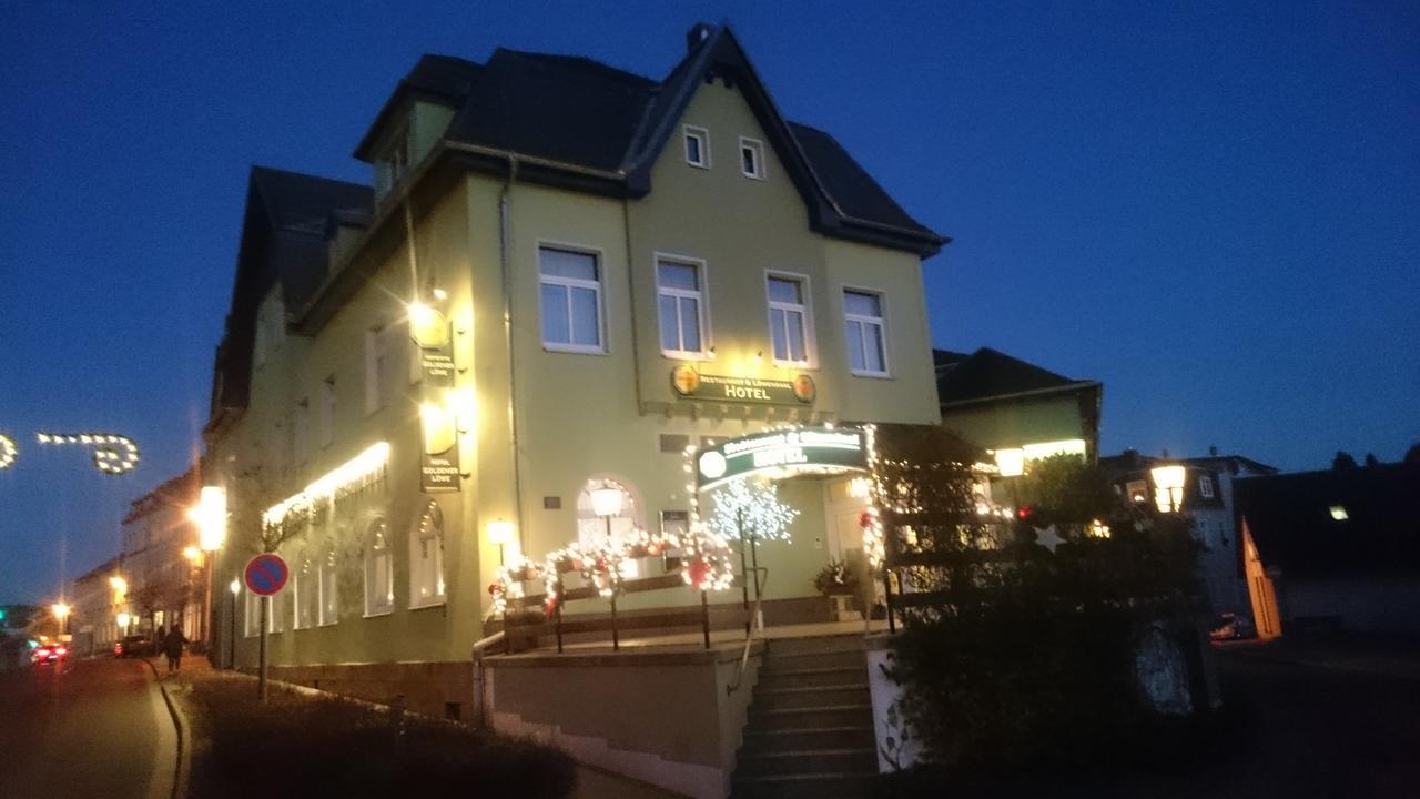 Hotel Goldener Loewe Triebes Esterno foto